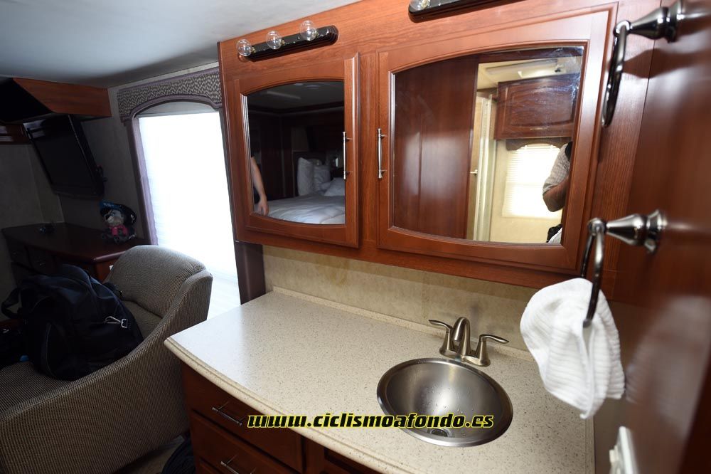 El motorhome de Richie Porte
