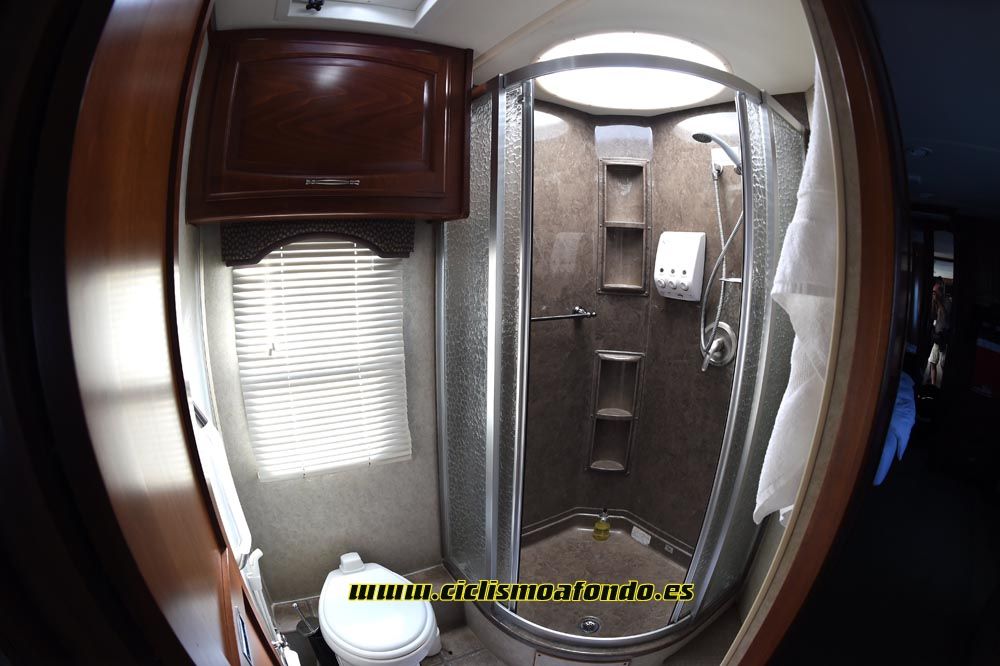 El motorhome de Richie Porte