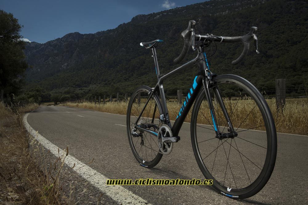 Nueva Giant TCR Advanced SL