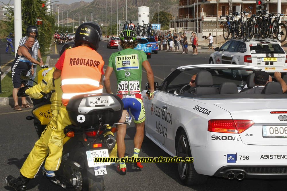 Imágenes del atropello a Peter Sagan en la Vuelta a España 2015