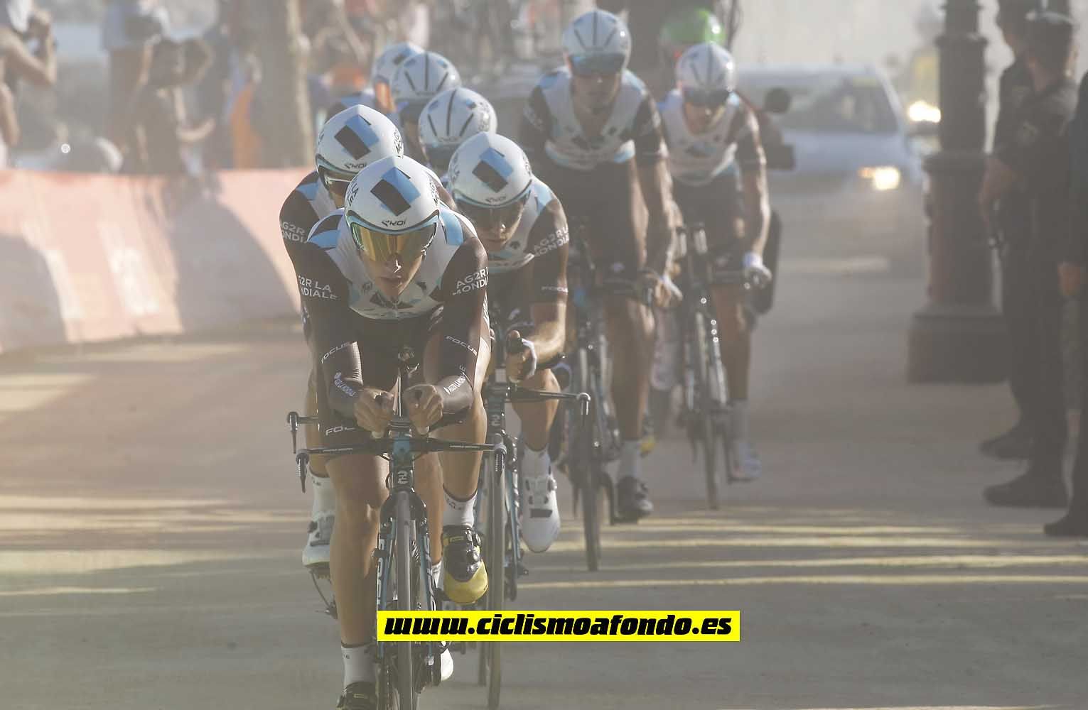 Mejores imágenes de la Vuelta a España 2015 / Etapa 1 / Puerto Banús - Marbella