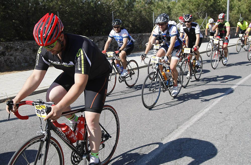 I Marcha Cicloturista Pedalea contra el cáncer