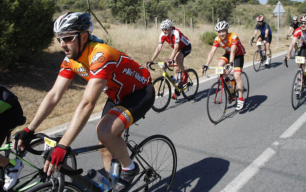 I Marcha Cicloturista Pedalea contra el cáncer