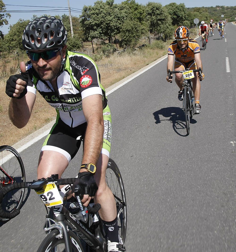 I Marcha Cicloturista Pedalea contra el cáncer