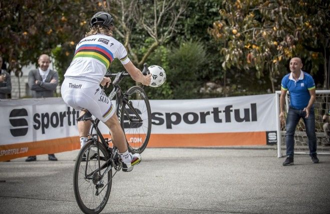 El espectáculo de Sagan y Brumotti