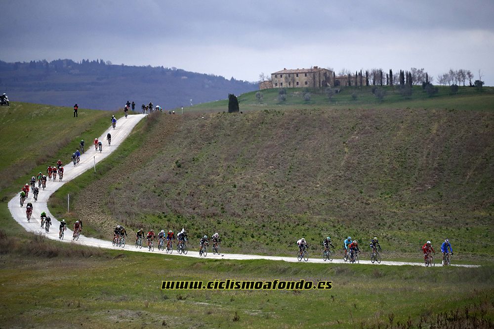 Las mejores fotografías de la Strade Bianche 2017