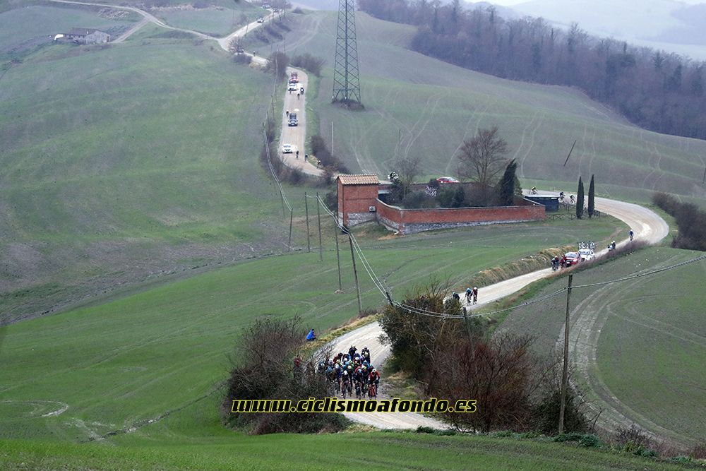 Las mejores fotografías de la Strade Bianche 2017
