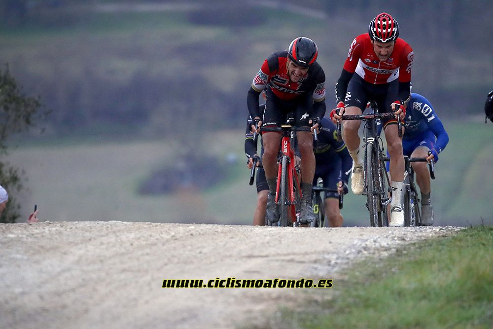 Las mejores fotografías de la Strade Bianche 2017