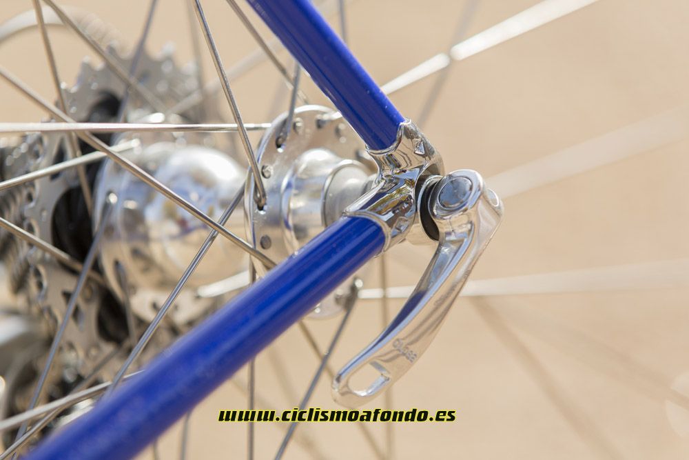 Test: Bicis Clásicas (De Rosa Nuovo Clásico y Gios Compact Pro)