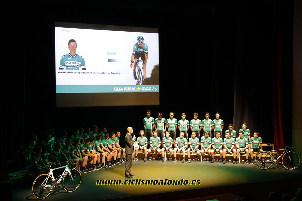 Presentación del proyecto ciclista 2017 del Caja Rural-Seguros RGA