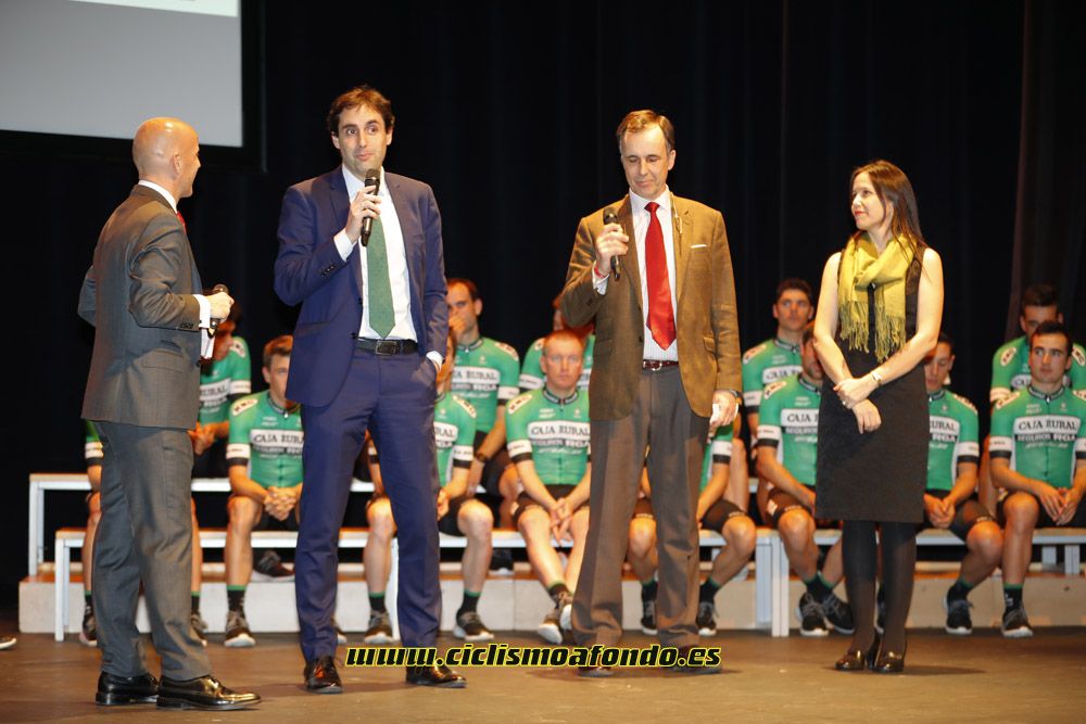 Presentación del proyecto ciclista 2017 del Caja Rural-Seguros RGA