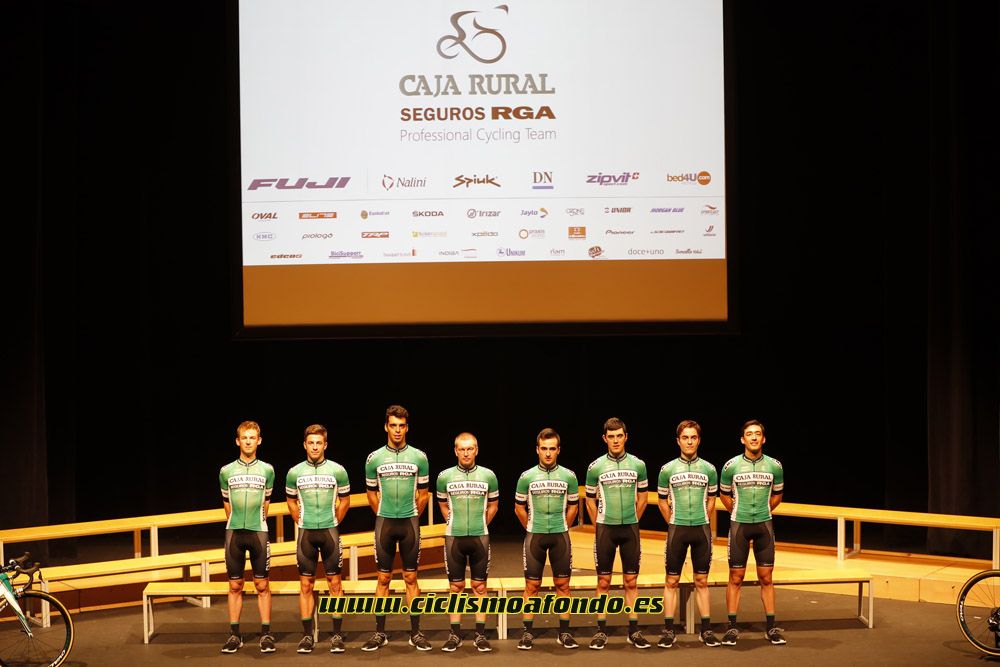 Presentación del proyecto ciclista 2017 del Caja Rural-Seguros RGA
