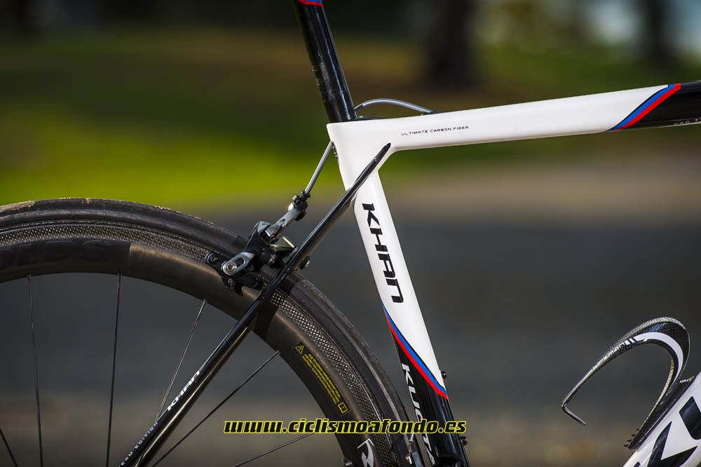 Prueba: Kuota Khan Androni