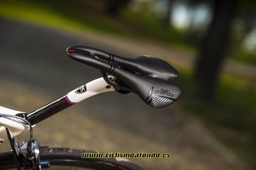 Prueba: Kuota Khan Androni