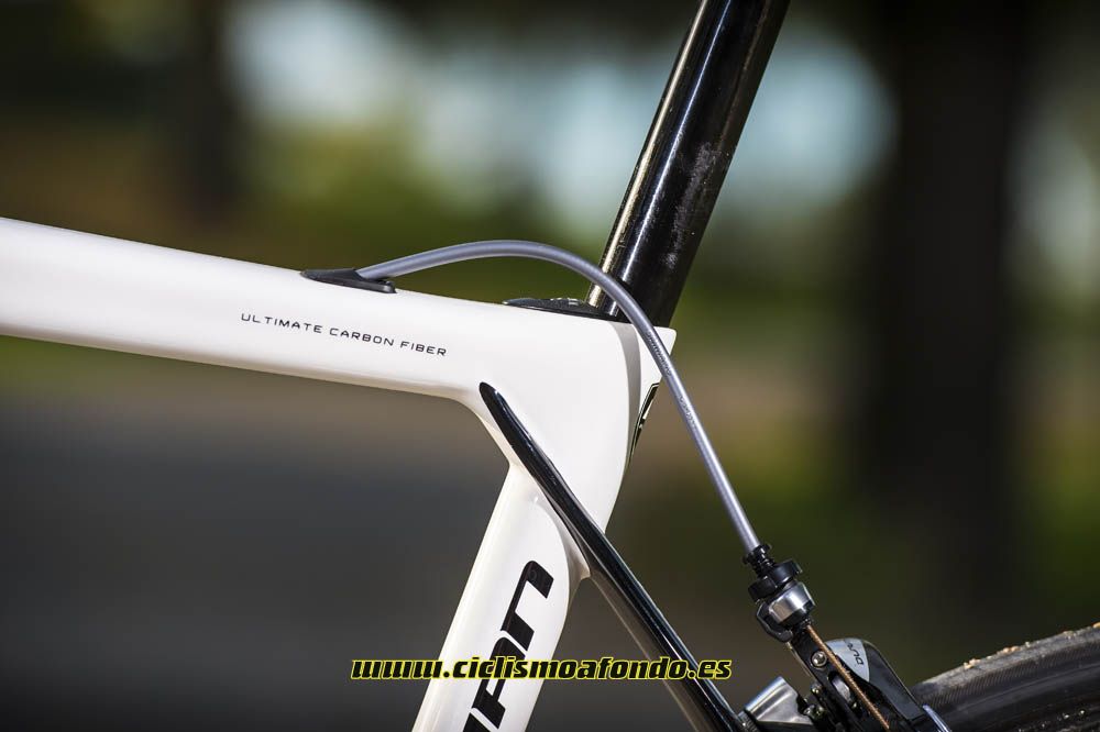 Prueba: Kuota Khan Androni