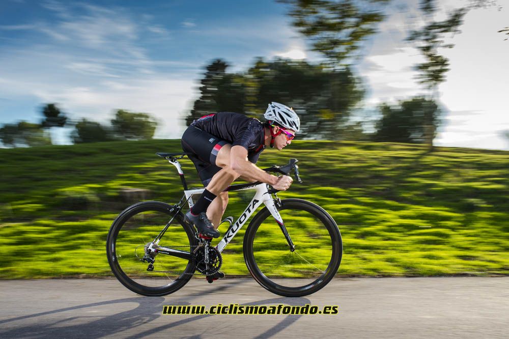 Prueba: Kuota Khan Androni