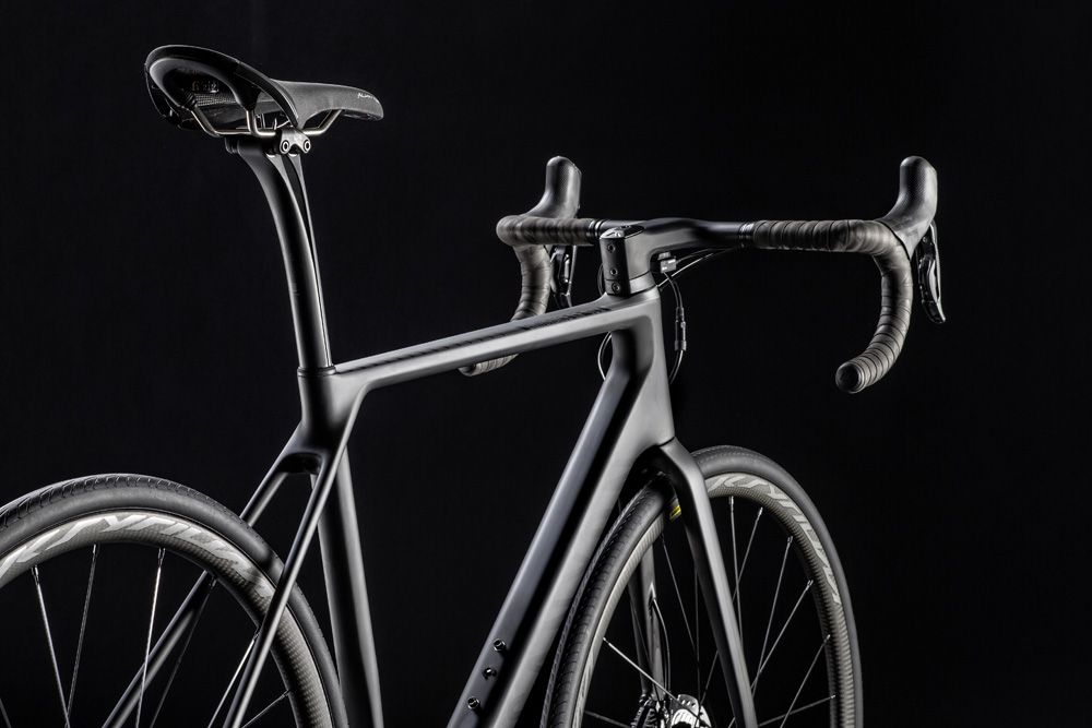 Nueva Canyon Endurance CF SLX