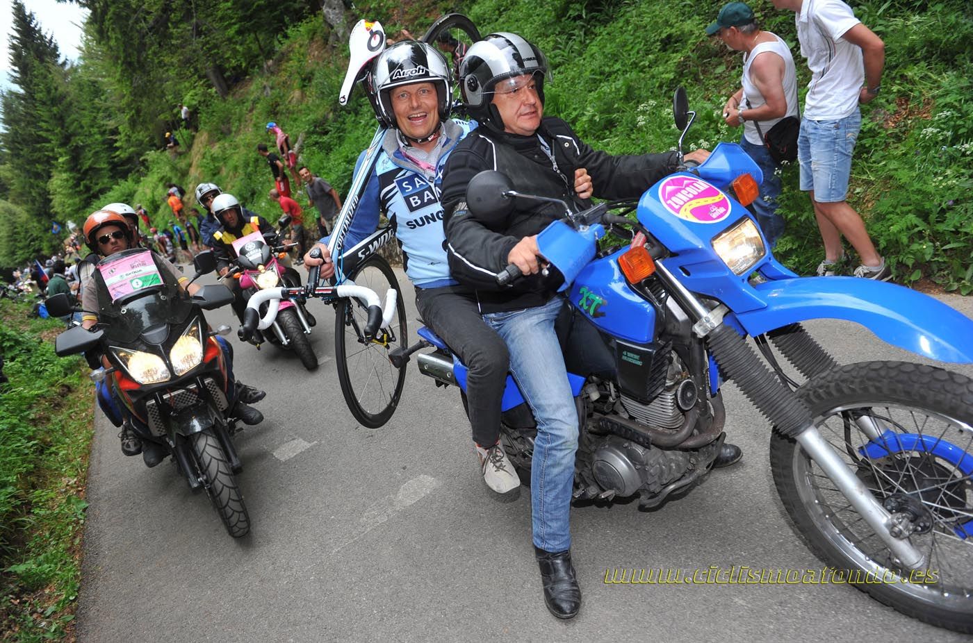 Los mecánicos profesionales del ciclismo