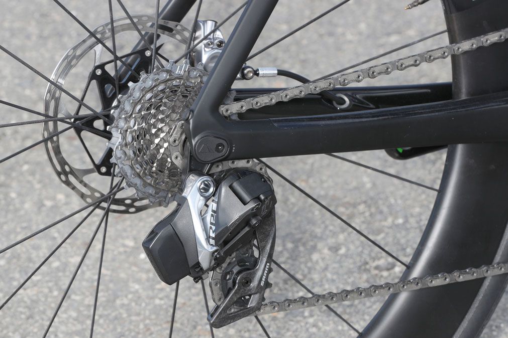 Canyon Aeroad CF SLX Disc 9.0 SL: velocidad en estado puro