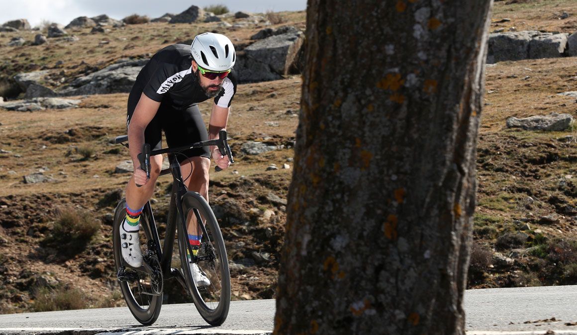 Canyon Aeroad CF SLX Disc 9.0 SL: velocidad en estado puro