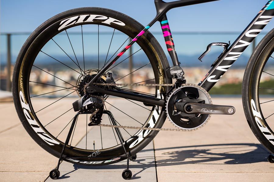 SRAM Force eTap AXS 12 velocidades e inalámbrico