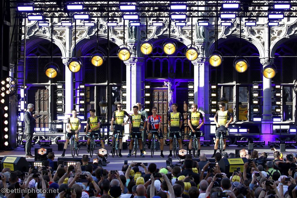 Tour: la presentación de los equipos en imágenes