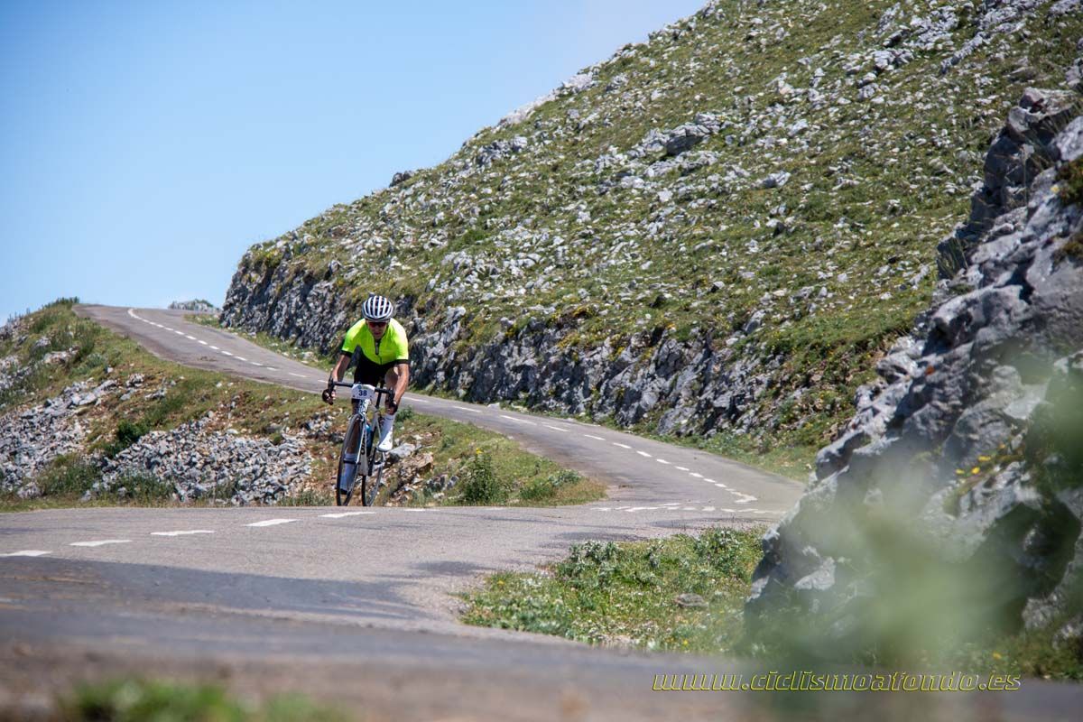 Clásica Cicloturista Angliru 1