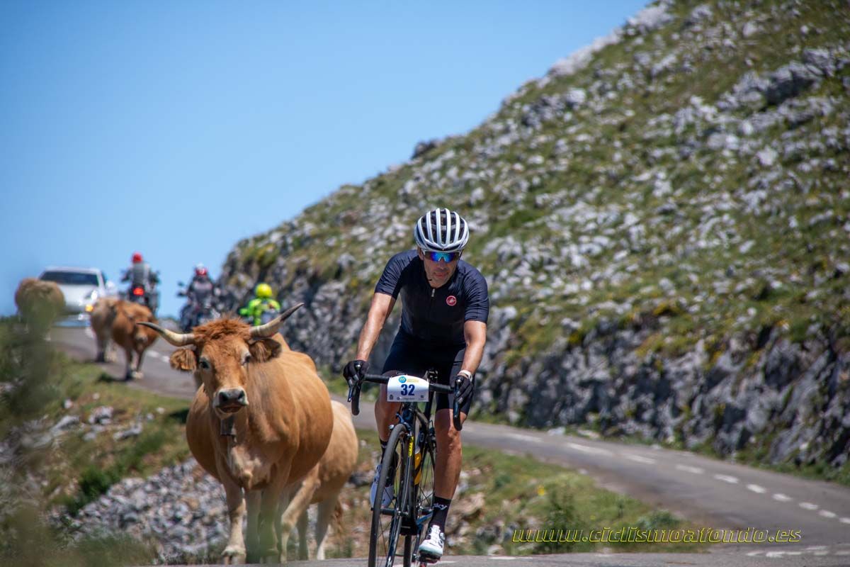 Clásica Cicloturista Angliru 2