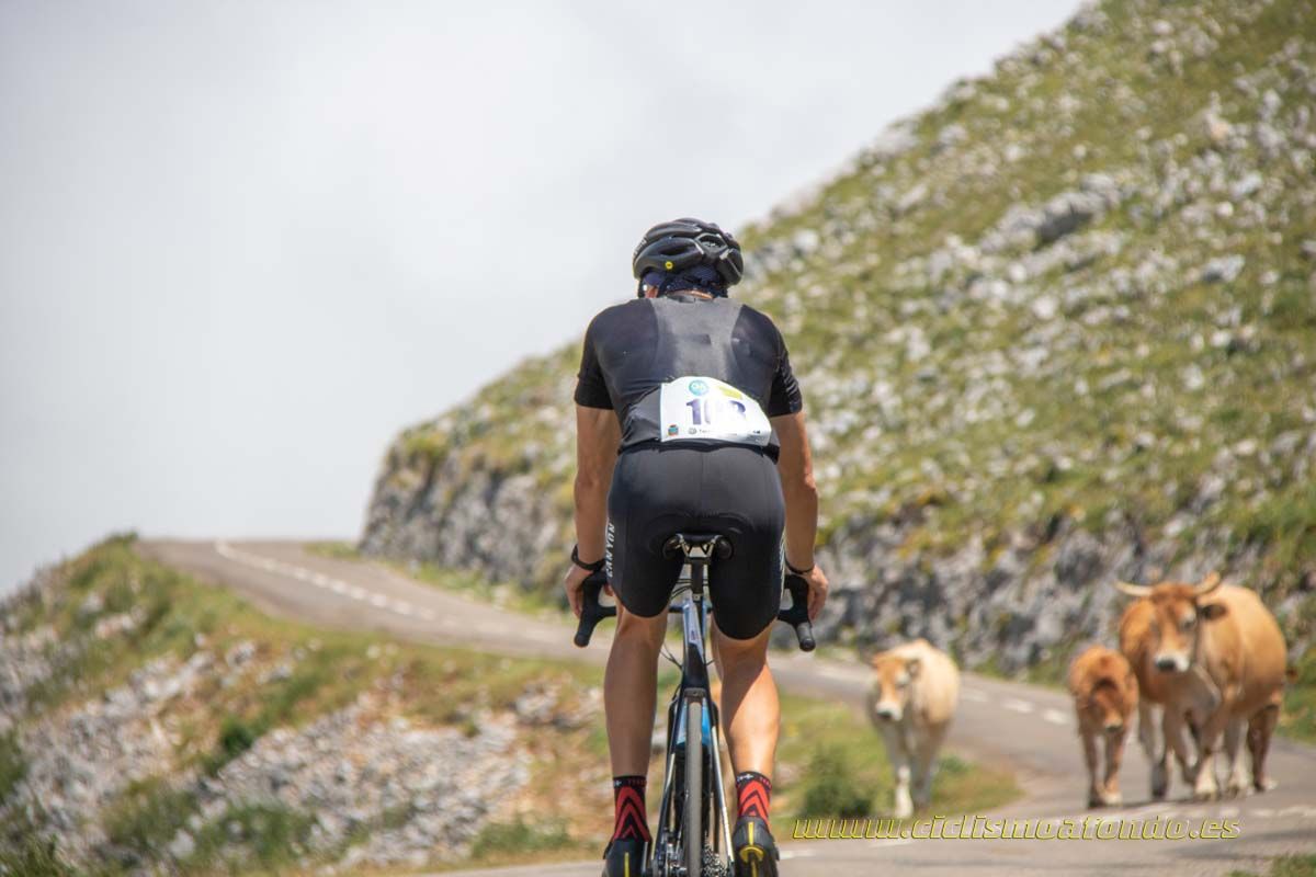Clásica Cicloturista Angliru 2
