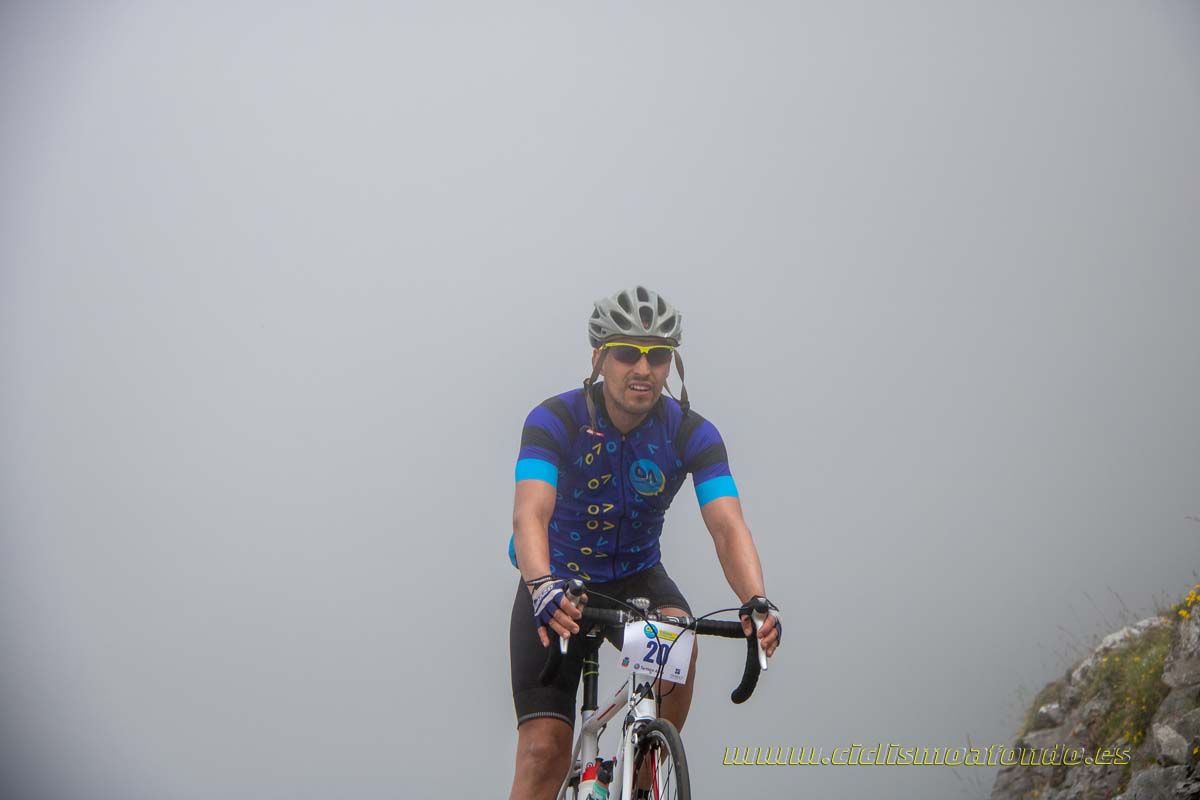 Clásica Cicloturista Angliru 4