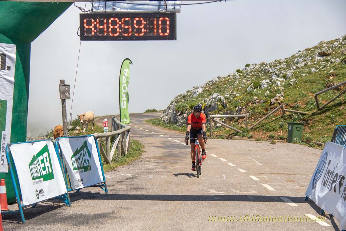 Clásica Cicloturista Angliru 2
