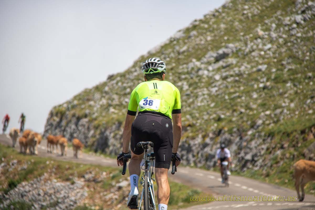 Clásica Cicloturista Angliru 2