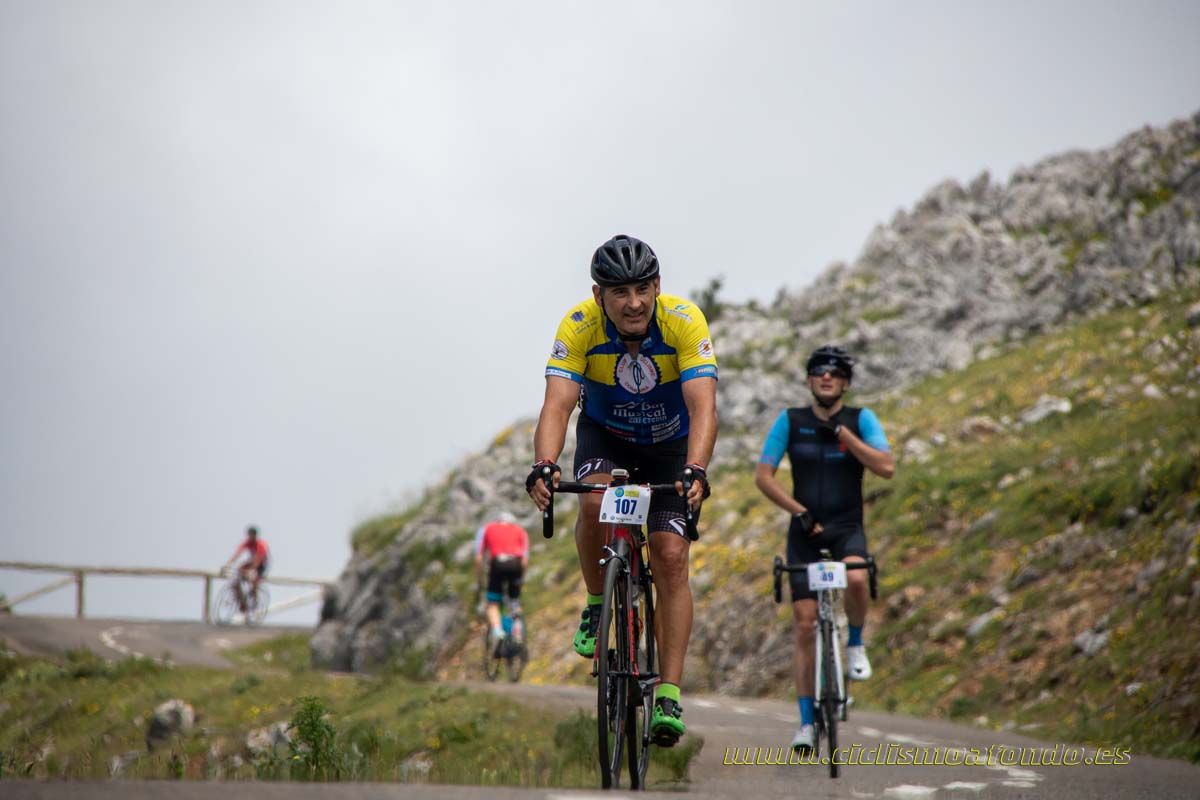 Clásica Cicloturista Angliru 4