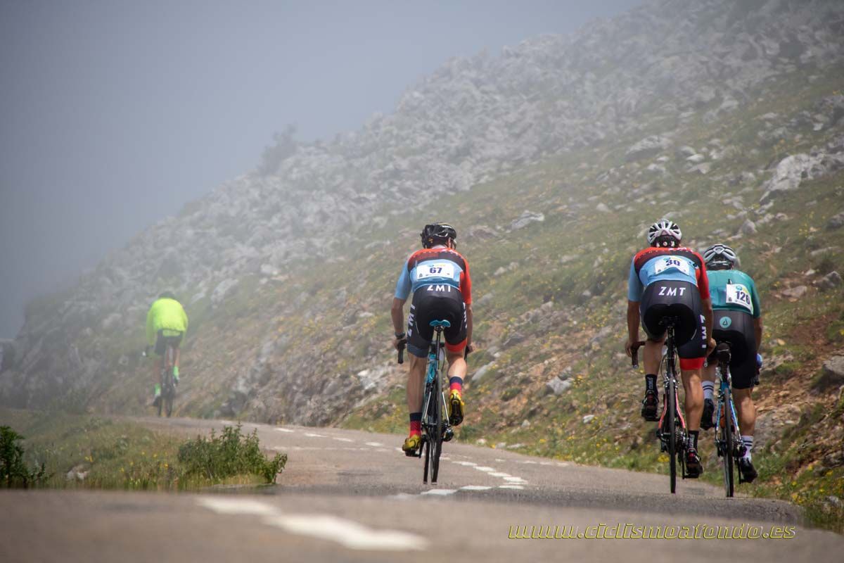 Clásica Cicloturista Angliru 4