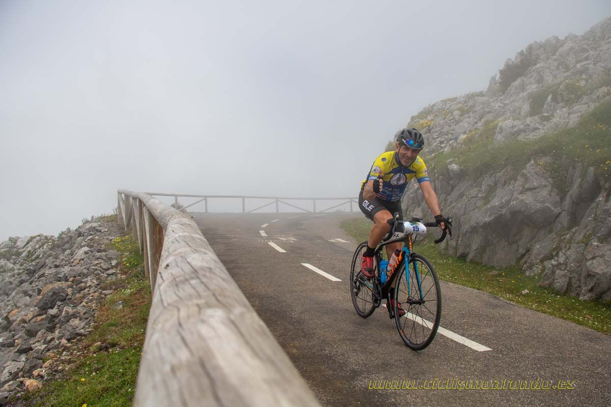 Clásica Cicloturista Angliru 4