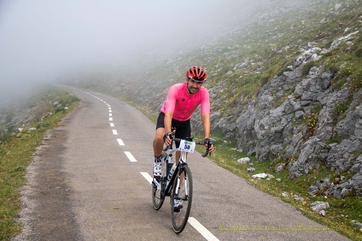 Clásica Cicloturista Angliru 4