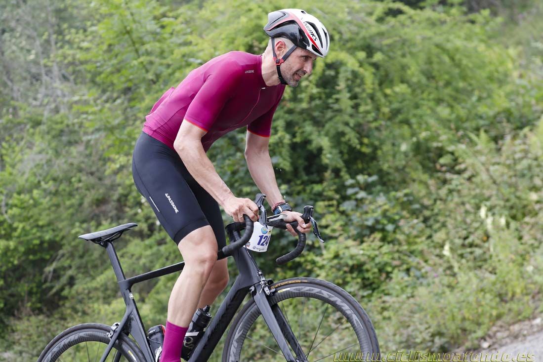 Clásica Cicloturista Angliru 8