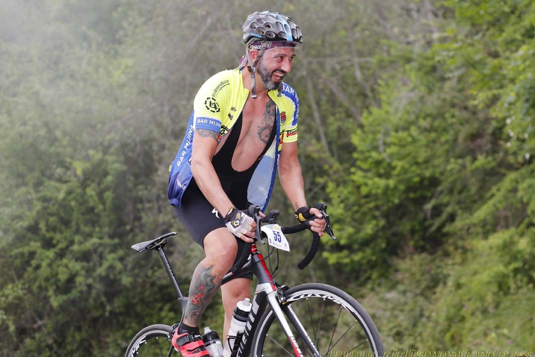 Clásica Cicloturista Angliru 10