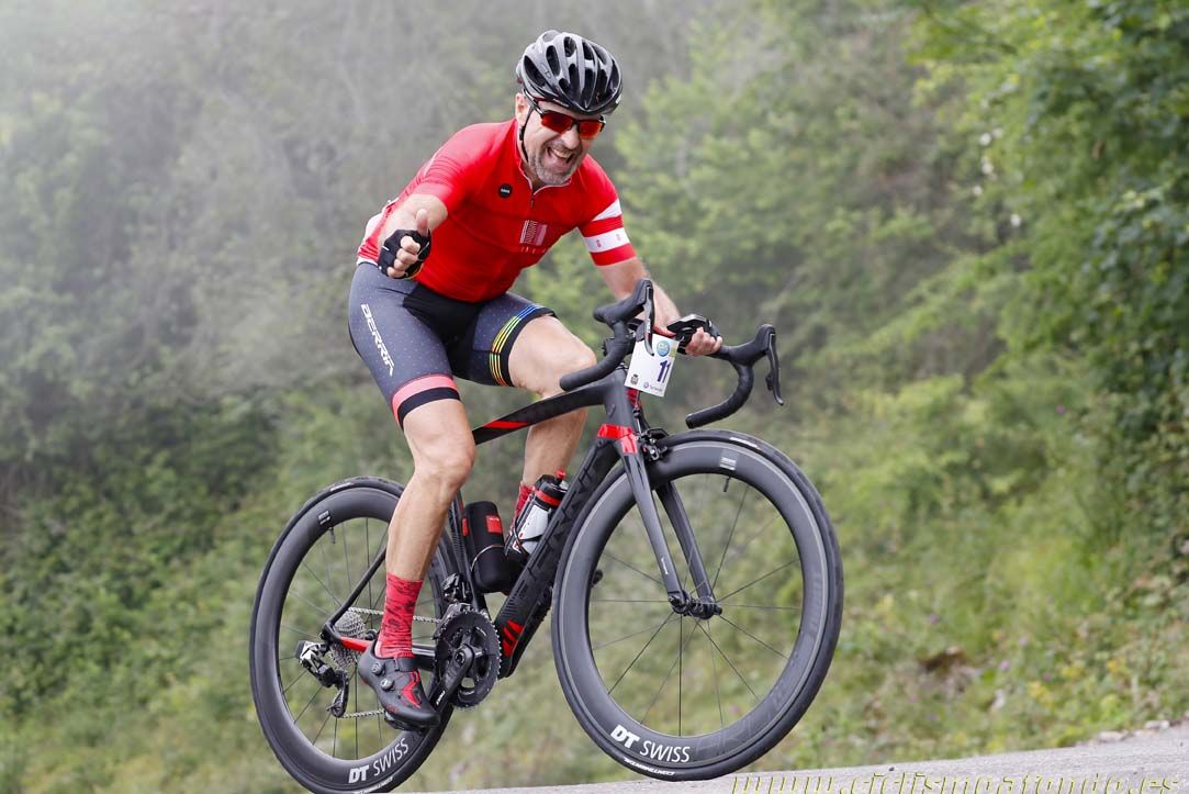 Clásica Cicloturista Angliru 11