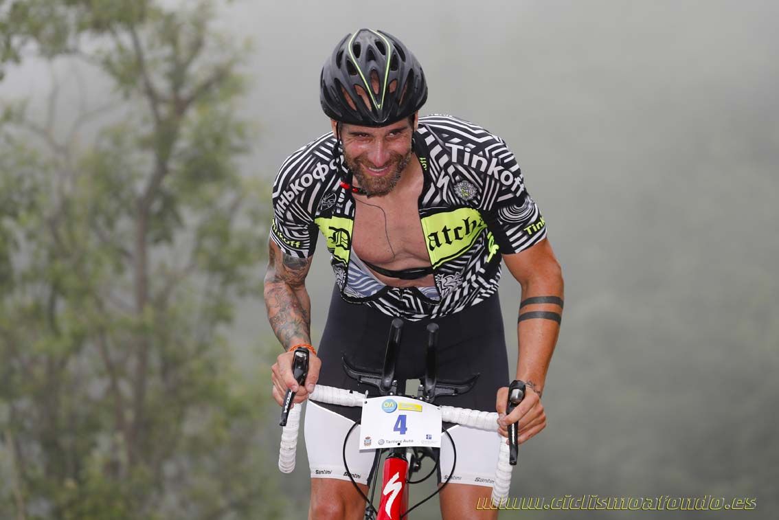 Clásica Cicloturista Angliru 12