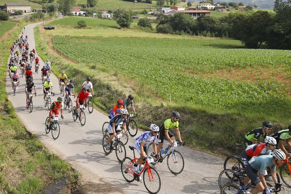 Clásica Cicloturista Angliru 13