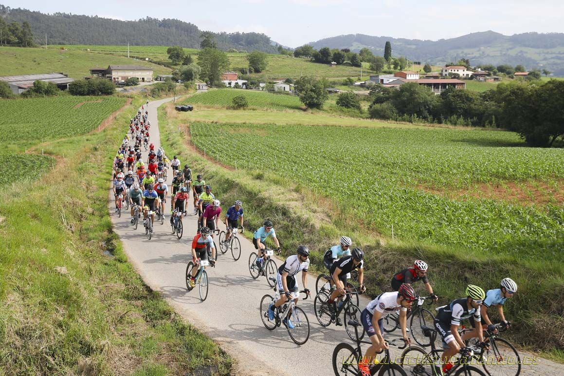 Clásica Cicloturista Angliru 13