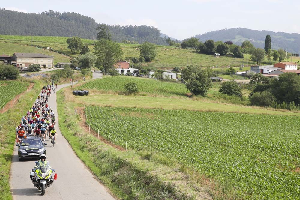 Clásica Cicloturista Angliru 13