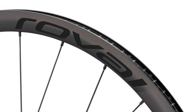 Detalle de la llanta de la nueva Specialized Alpinist CLX Detalle de la llanta de la nueva Specialized Alpinist CLX