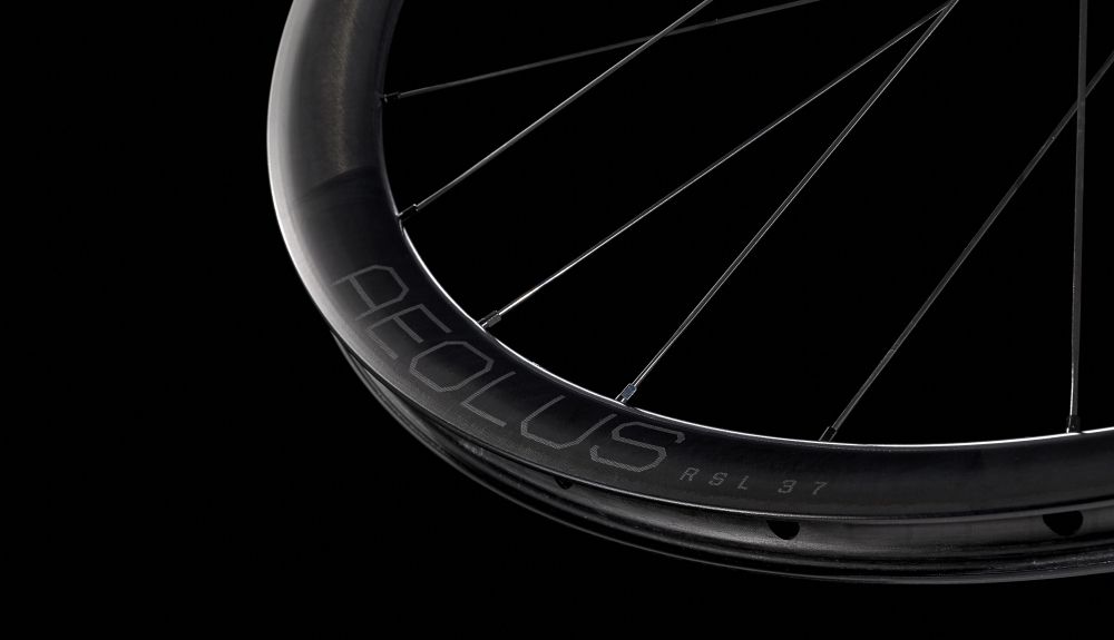 Bontrager Aeolus RSL 37 Bontrager Aeolus RSL 37