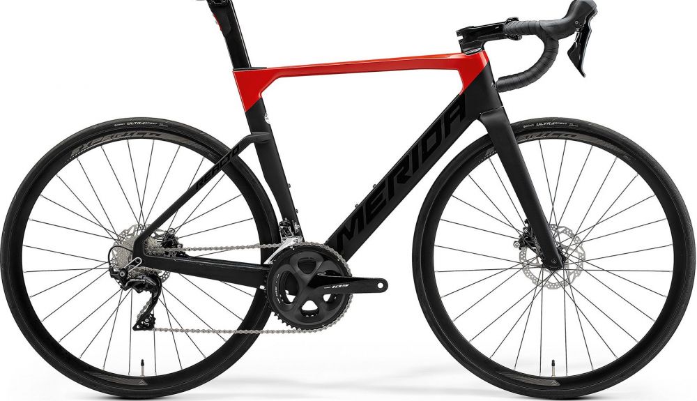 REACTO 4000 - 2.499,00€ REACTO 4000 - 2.499,00€
