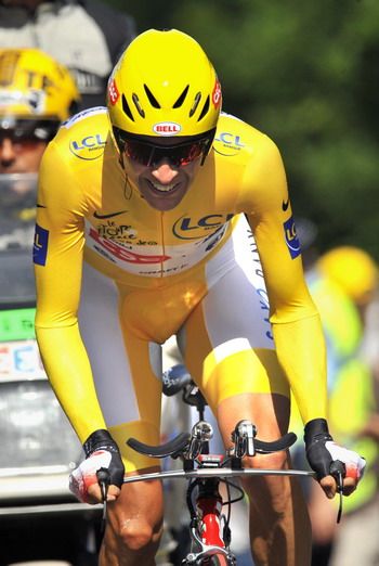 Carlos Sastre hace público su fichaje con Cérvelo