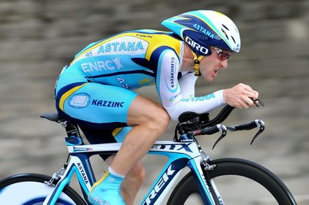 5º etapa: El viento a favor frena a Valverde