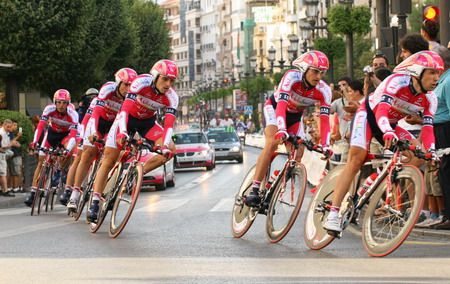 Andalucía y Xacobeo ya están inscritos como equipos profesionales
