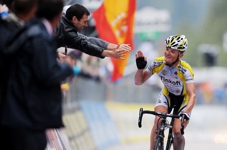 Vasil Kiryienka ficha por el Caisse d' epargne